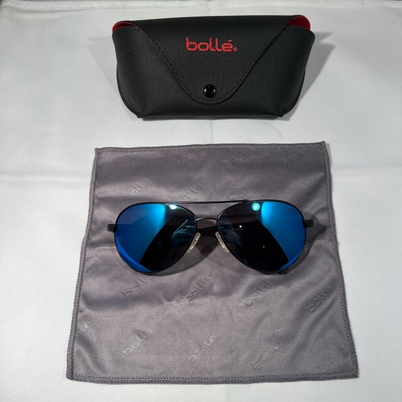 Bollé Cassis 12099 Polarized Sunglasses -H Blue Mirror Lenses - With Case & Clea - Picture 3 of 8